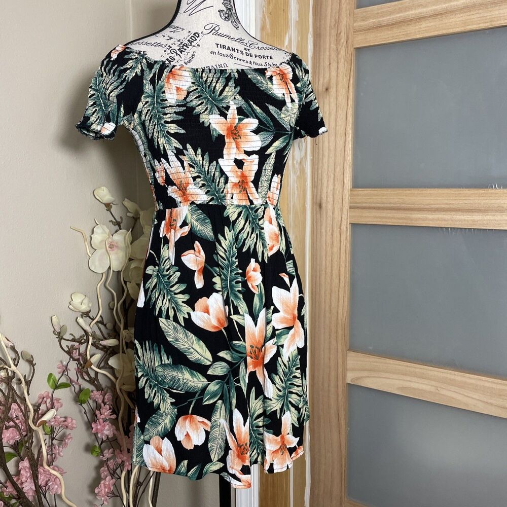 Salty Lemon Smocked Mini Dress Tropical Floral Colorful Off Shoulder Sz Small